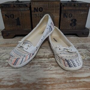 Unr8ed "Sun Queen" Casual Canvas Slip In Shoes, Women's Size 8